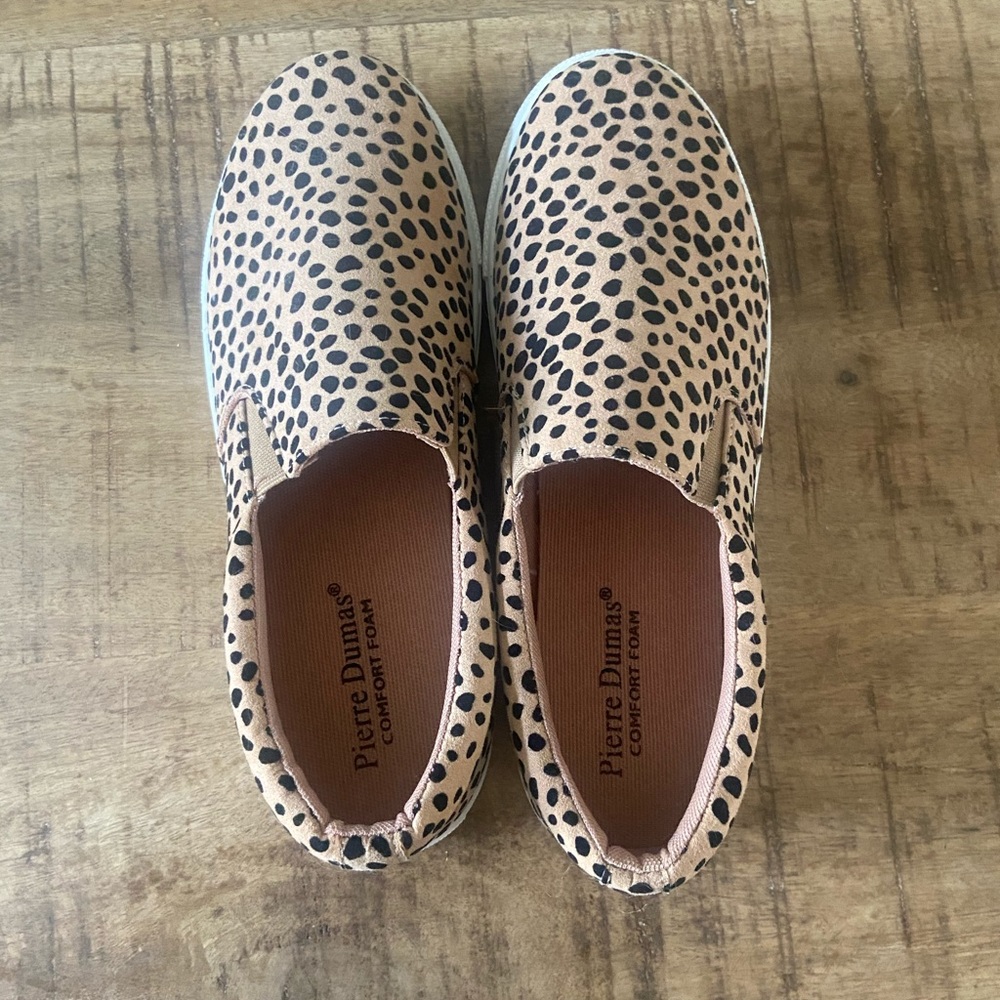 Pierre Dumas Leopard slides size 8
